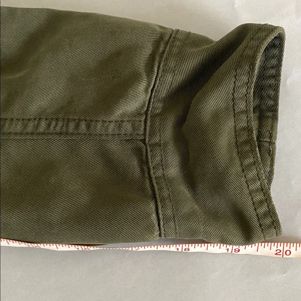 Women’s American Eagle Outfittersutility  Jacket army green coat small